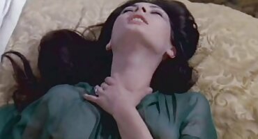 sex figure Belleniko stretches cô ấy dildo phim s Đến Mofos.